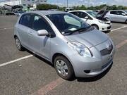 2007 TOYOTA VITZ F