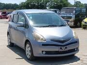 2010 TOYOTA RACTIS