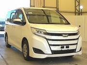 2018 TOYOTA NOAH X