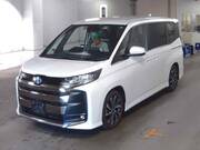 2022 TOYOTA NOAH