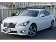 2011 NISSAN FUGA