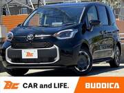 2025 TOYOTA SIENTA
