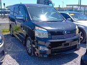 2013 TOYOTA VOXY