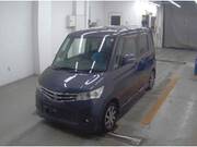 2012 NISSAN ROOX