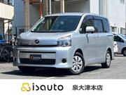 2012 TOYOTA VOXY