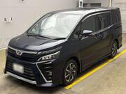 2017 TOYOTA VOXY