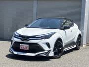 2022 TOYOTA C-HR