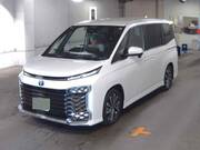 2025 TOYOTA VOXY