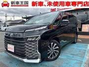 2022 TOYOTA VOXY