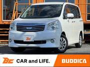 2011 TOYOTA NOAH