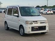 2011 MITSUBISHI TOPPO