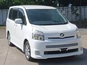 2009 TOYOTA VOXY ZS