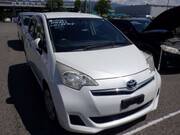 2012 TOYOTA RACTIS G