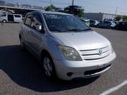 2003 TOYOTA IST