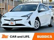 2018 TOYOTA PRIUS