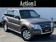2014 MITSUBISHI PAJERO