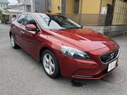 2014 VOLVO V40