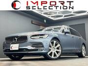 2017 VOLVO V90