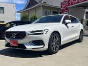 2020 VOLVO V60