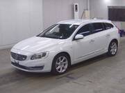 2014 VOLVO V60