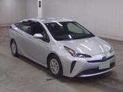 2019 TOYOTA PRIUS S