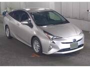2017 TOYOTA PRIUS