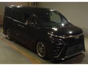 2018 TOYOTA VOXY