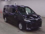 2018 TOYOTA VOXY