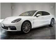 2018 PORSCHE PANAMERA