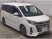 2017 TOYOTA NOAH