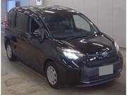 2024 TOYOTA SIENTA