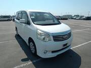 2011 TOYOTA NOAH X SMART EDITION