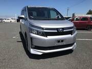 2015 TOYOTA VOXY X