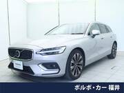 2023 VOLVO V60