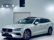 2018 VOLVO V60