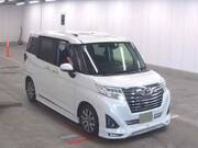 2017 TOYOTA ROOMY