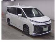 2022 TOYOTA VOXY