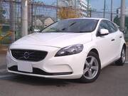 2013 VOLVO V40