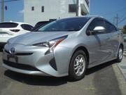 2017 TOYOTA PRIUS