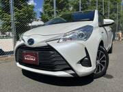 2017 TOYOTA VITZ HYBRID　F