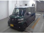 2017 HONDA N-BOX CUSTOM