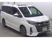 2018 TOYOTA NOAH