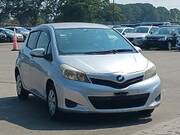 2012 TOYOTA VITZ F
