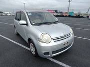 2006 TOYOTA SIENTA X