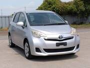 2012 TOYOTA RACTIS X