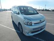2007 TOYOTA VOXY ZS
