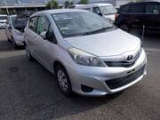 2011 TOYOTA VITZ F