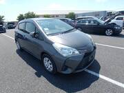 2017 TOYOTA VITZ F