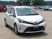 2015 TOYOTA VITZ F