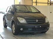 2005 TOYOTA IST